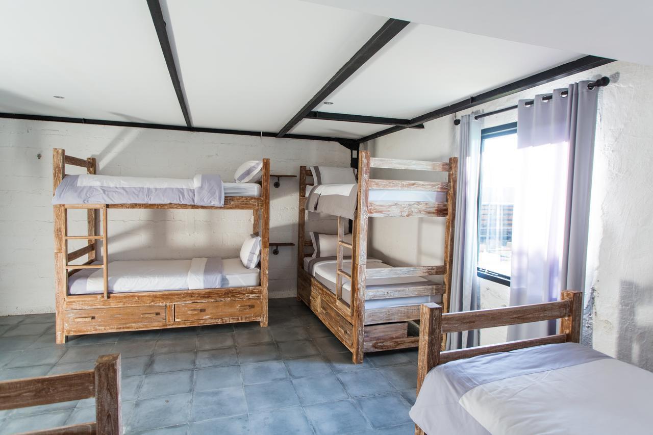 Takeoff Surf Camp & Hotel Canggu Esterno foto