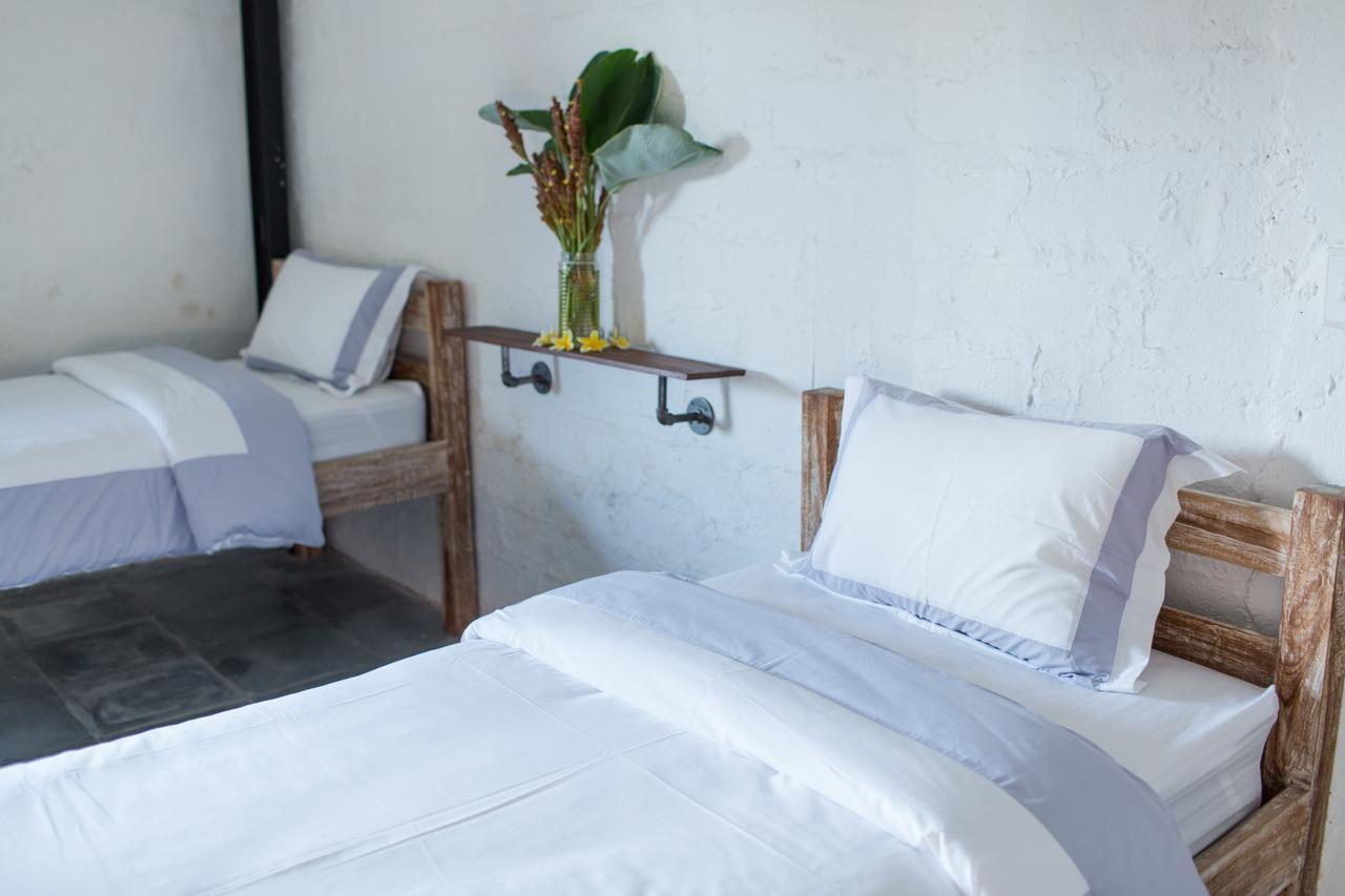 Takeoff Surf Camp & Hotel Canggu Esterno foto